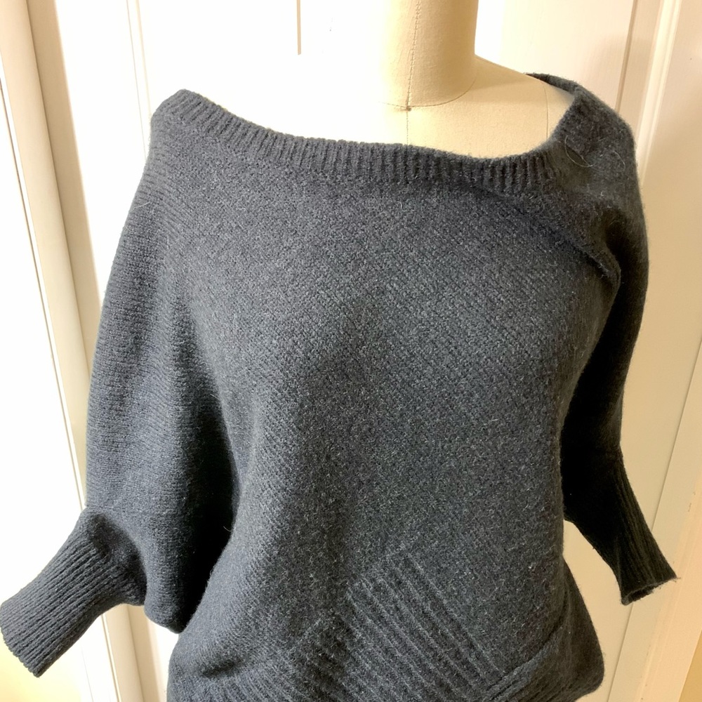 VINCE sweater - Picture 1 of 2